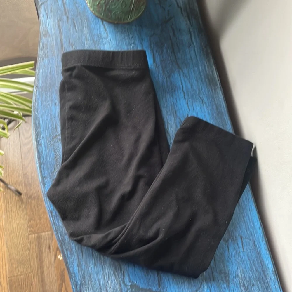 Cat and jack black legging capris